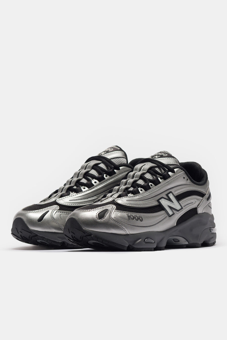 New Balance 1000 Sneaker in Silver Metallic/Green - Notre