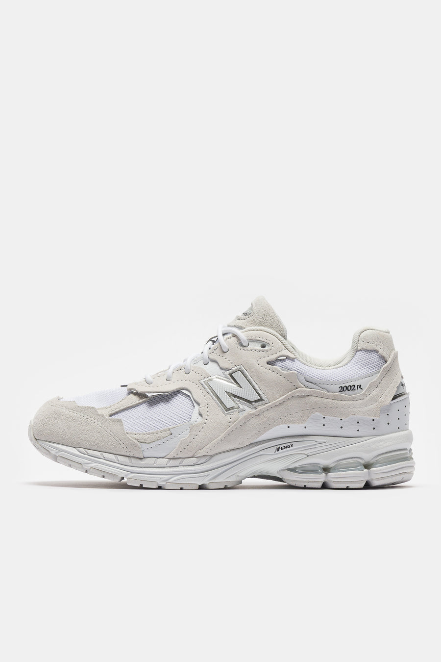 New Balance 2002DX Sneaker in White/Reflection/Silver Metallic - Notre