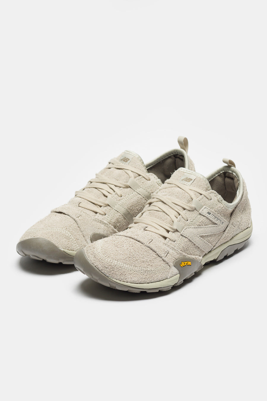 New Balance MT10 Sneaker in Shipyard/Dockside - Notre