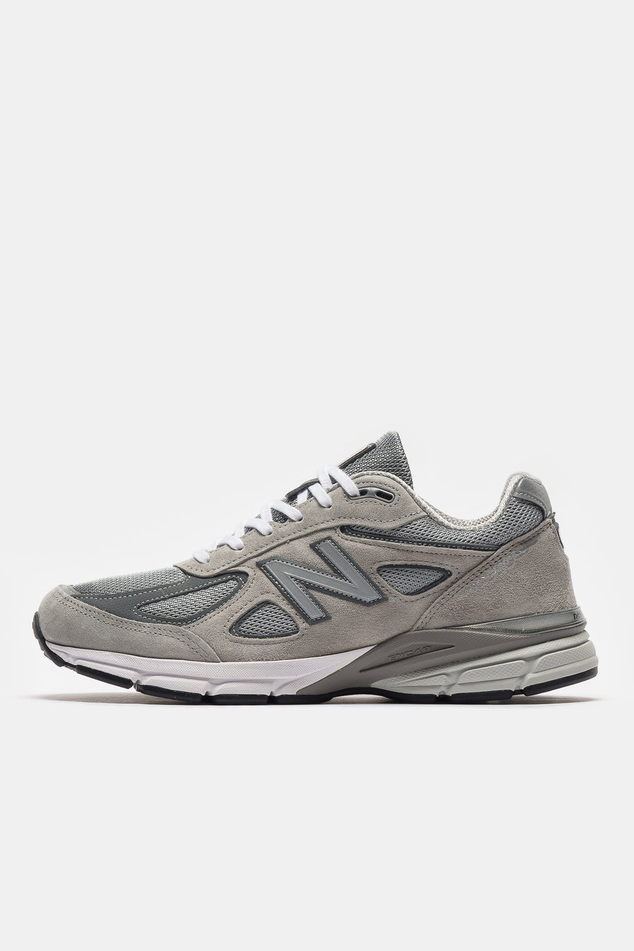 New Balance Made in USA 990 V4 Sneaker in Grey/Silver - Notre