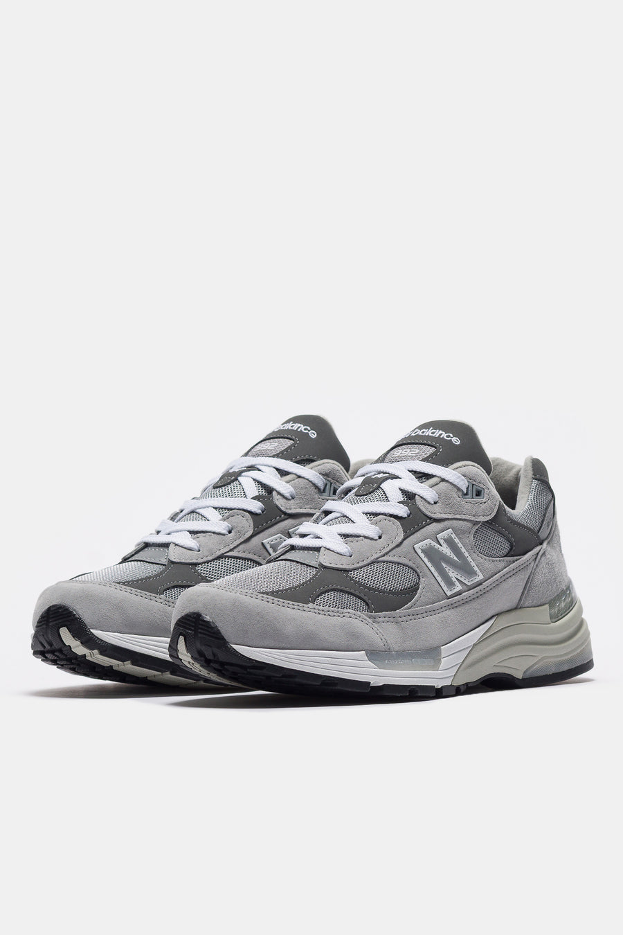 New Balance Made in USA 992 Sneaker in Grey/Grey/Silver Metallic - Notre
