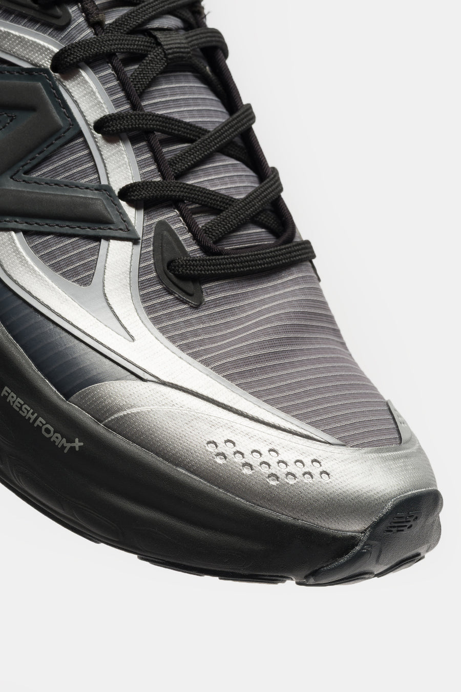 New Balance Cayl TRN Sneaker in Slate Grey/Silver Metallic/Black - Notre