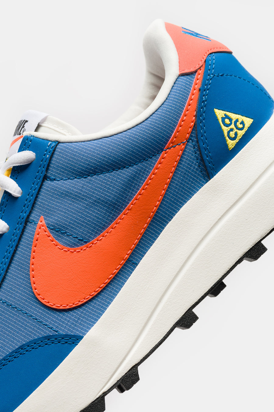 Nike ACG LDV Sneaker in Brilliant Blue/Turf Orange/Sail/White - Notre