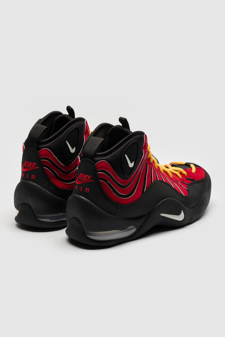 Nike Air Bakin High SP Sneaker in Varsity Red/White/Varsity Maize/Black - Notre
