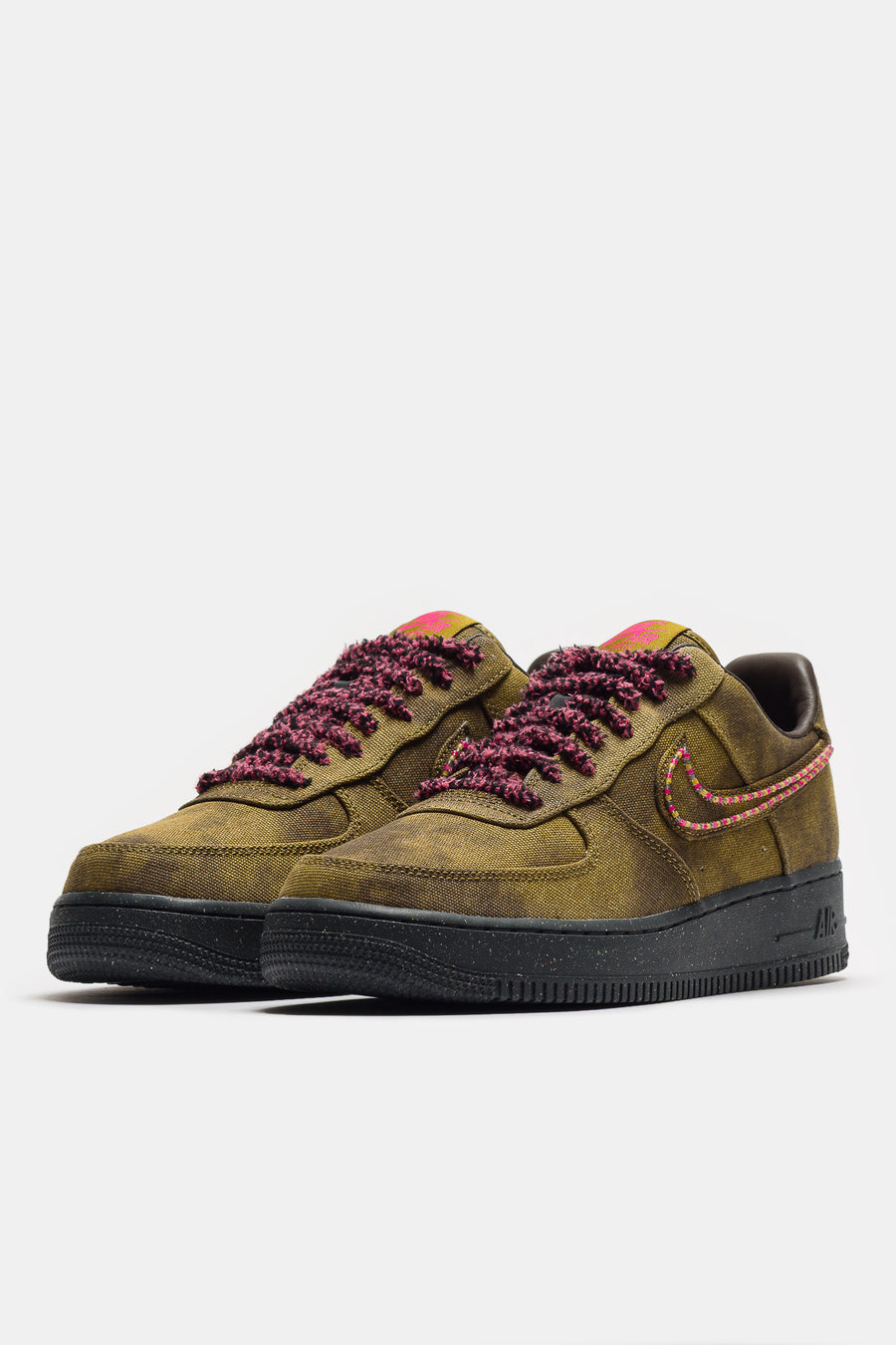 Nike Air Force 1 Sneaker in Desert Moss/Fierce Pink/Midwest Gold - Notre
