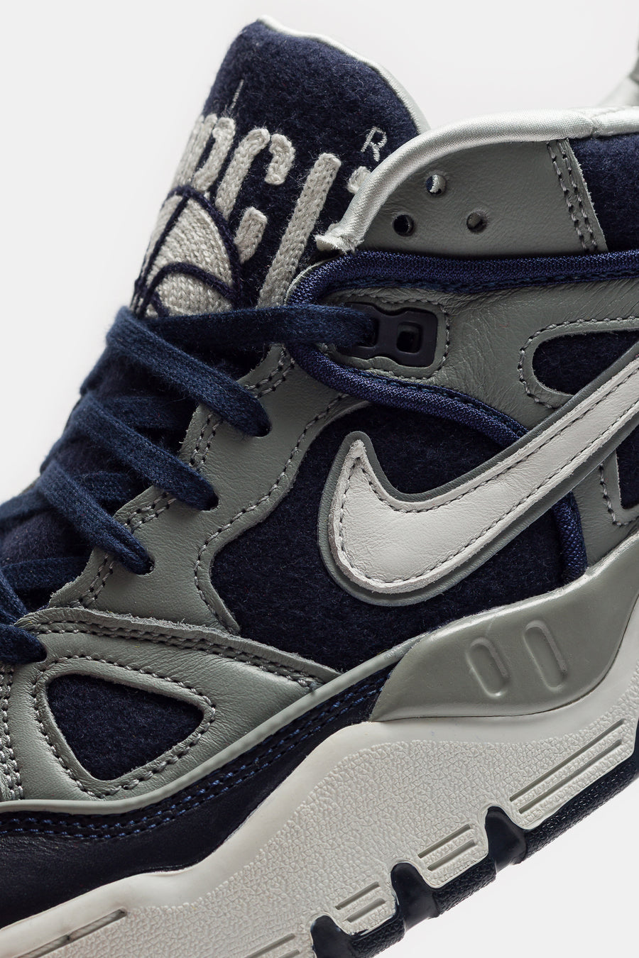Nike NIGO Air Force 3 Low SP Sneaker in Midnight Navy/Off White/Shadow Grey - Notre