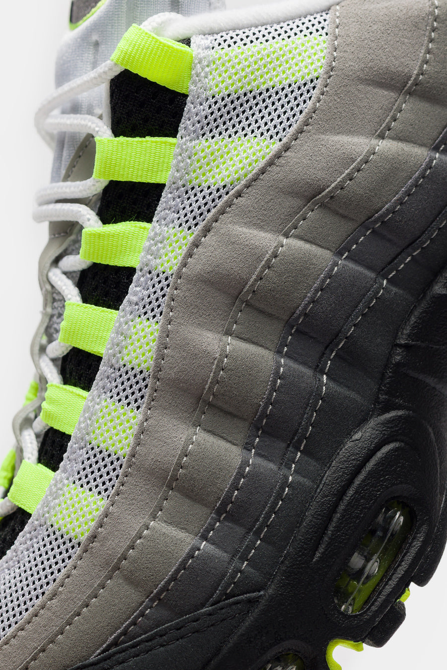 Nike Air Max 95 OG Sneaker in Black/Neon Yellow/Cool Grey - Notre