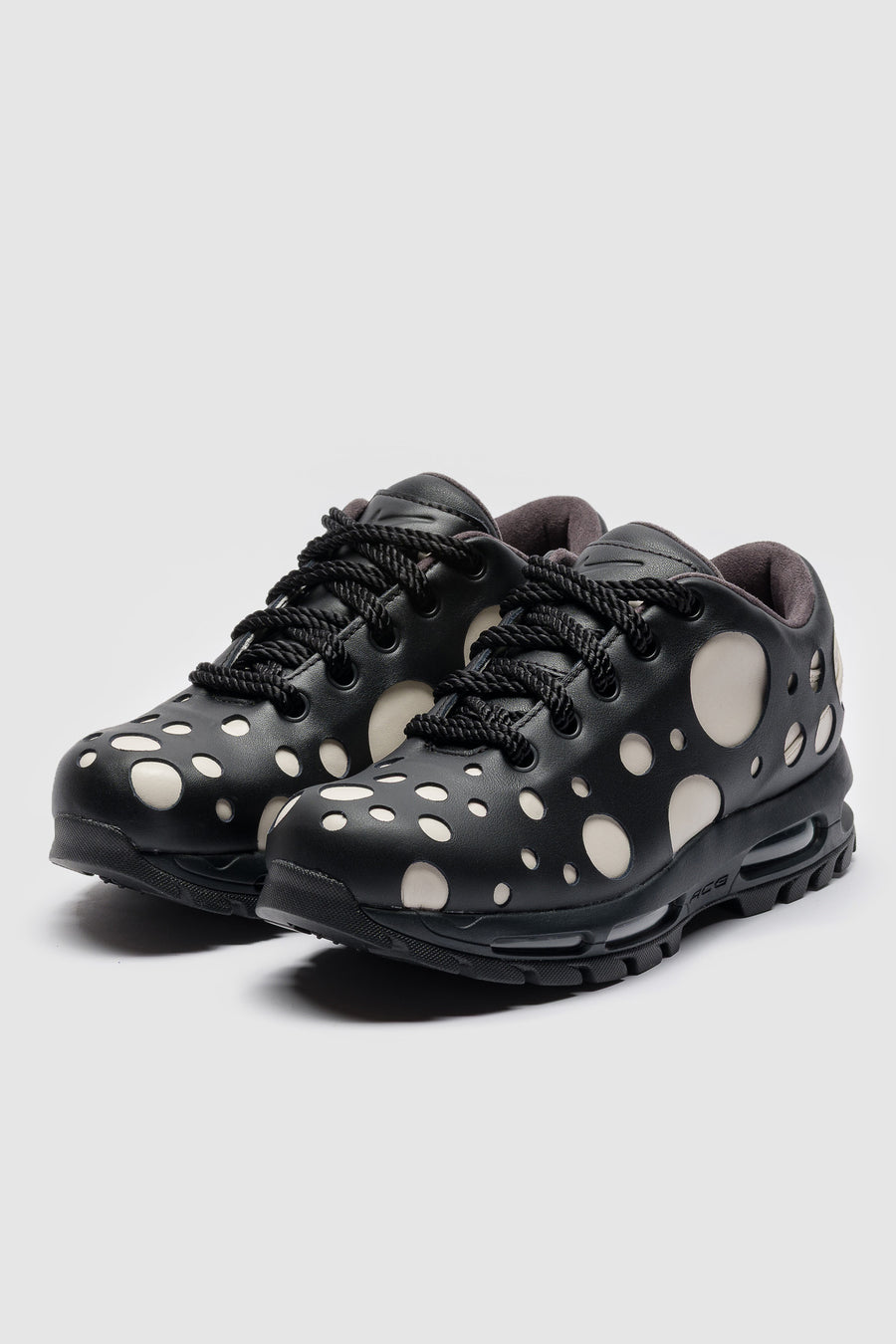 Nike Air Max Goadome Low SP Sneaker in Light Orewood Brown/Black/Black - Notre