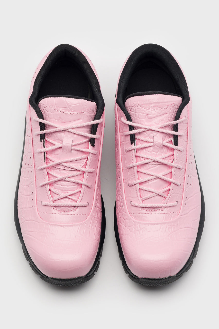 Nike Air Max Goadome Low Sneaker in Neo Pink/Black - Notre