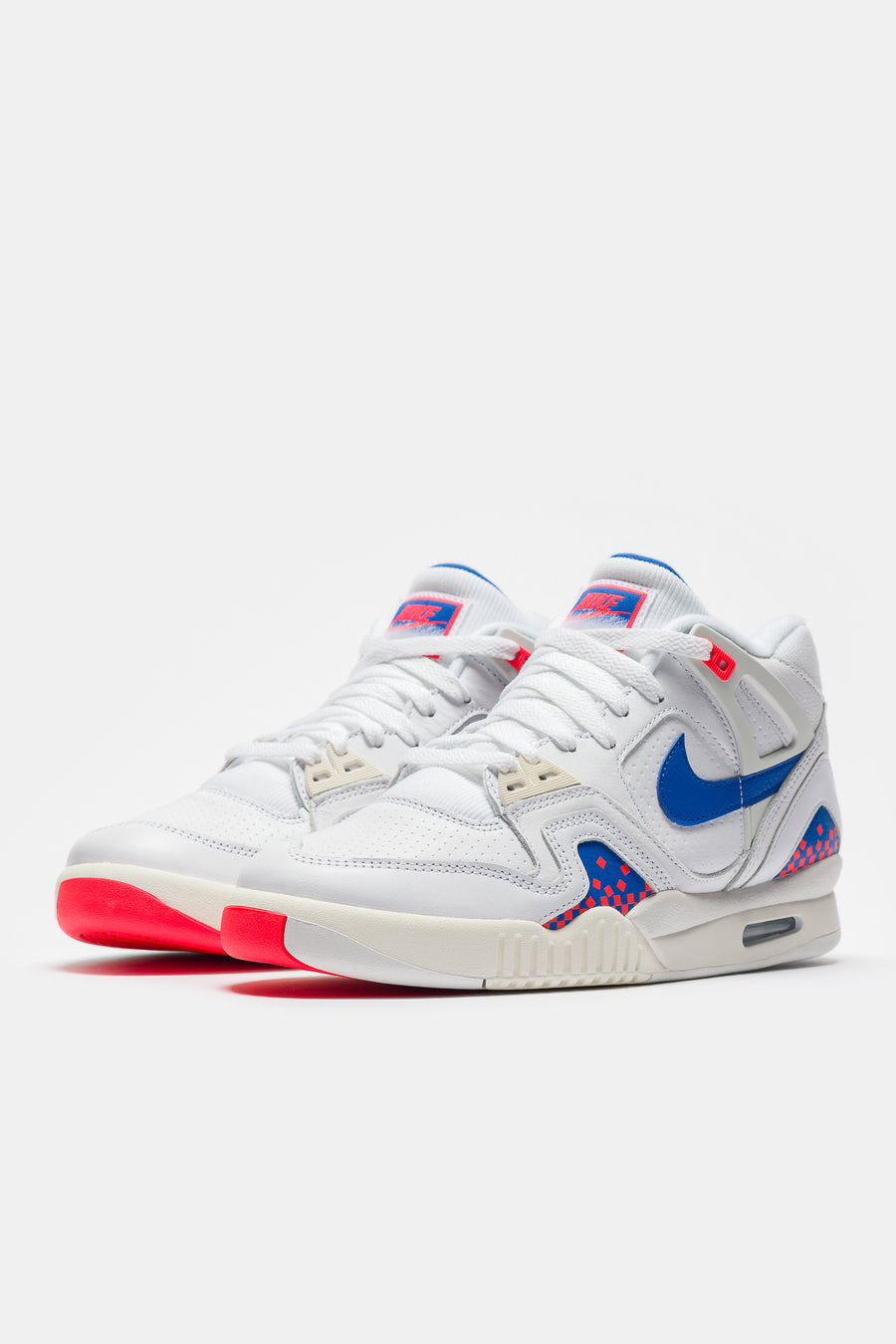 Nike Air Tech Challenge 2 Sneaker in White/Royal Blue/Laser Crimson - Notre
