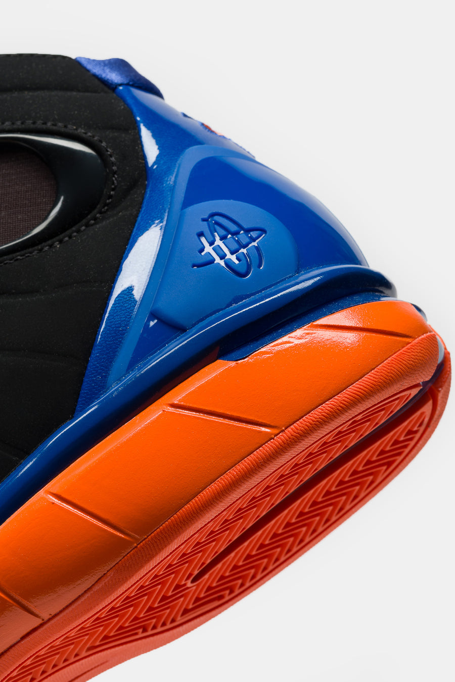 Nike Air Zoom Huarache 2K4 Sneaker in Black/Varsity Royal/Safety Orange - Notre