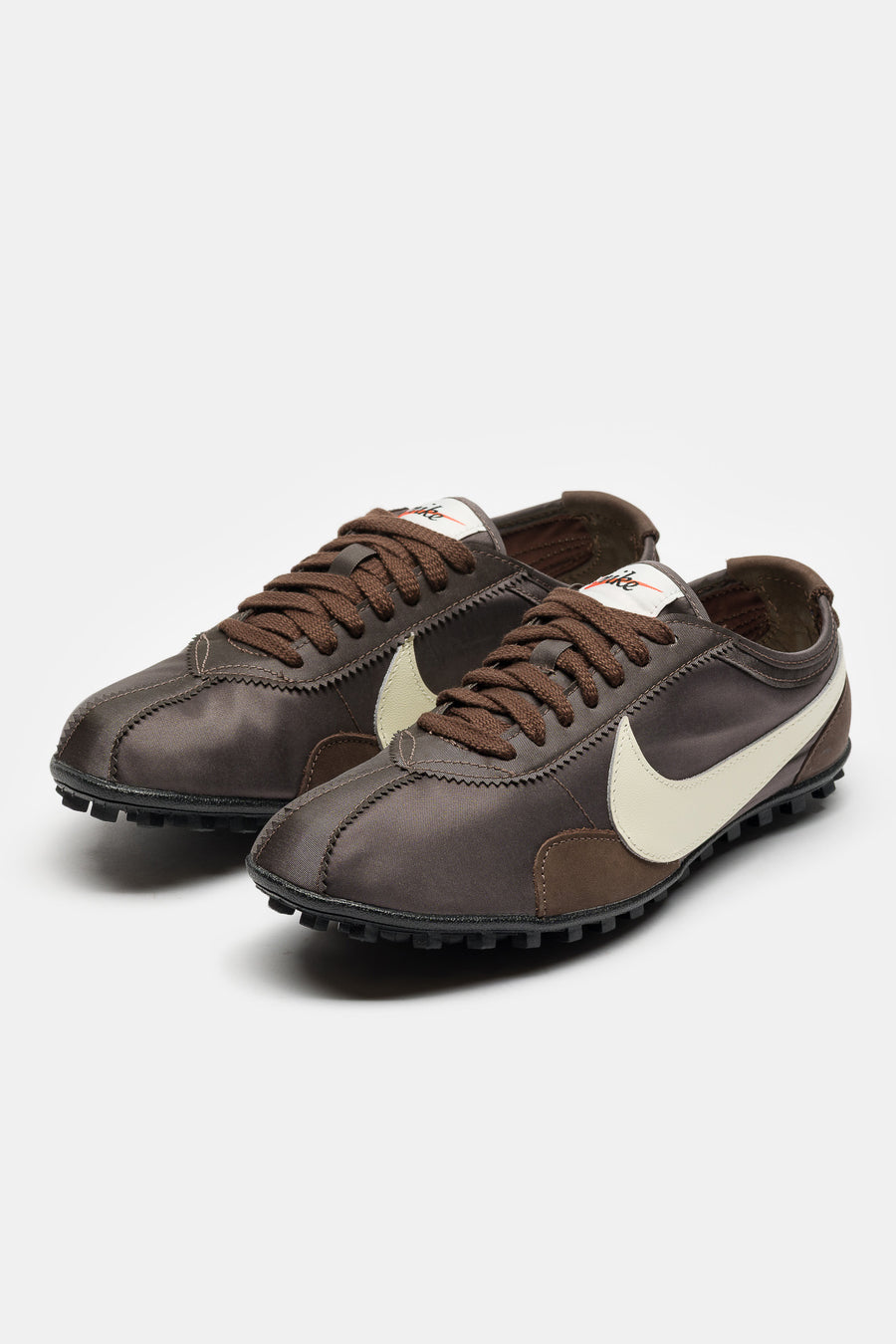 Nike Moon Shoe OG Sneaker in Baroque Brown/Cashmere/Black - Notre