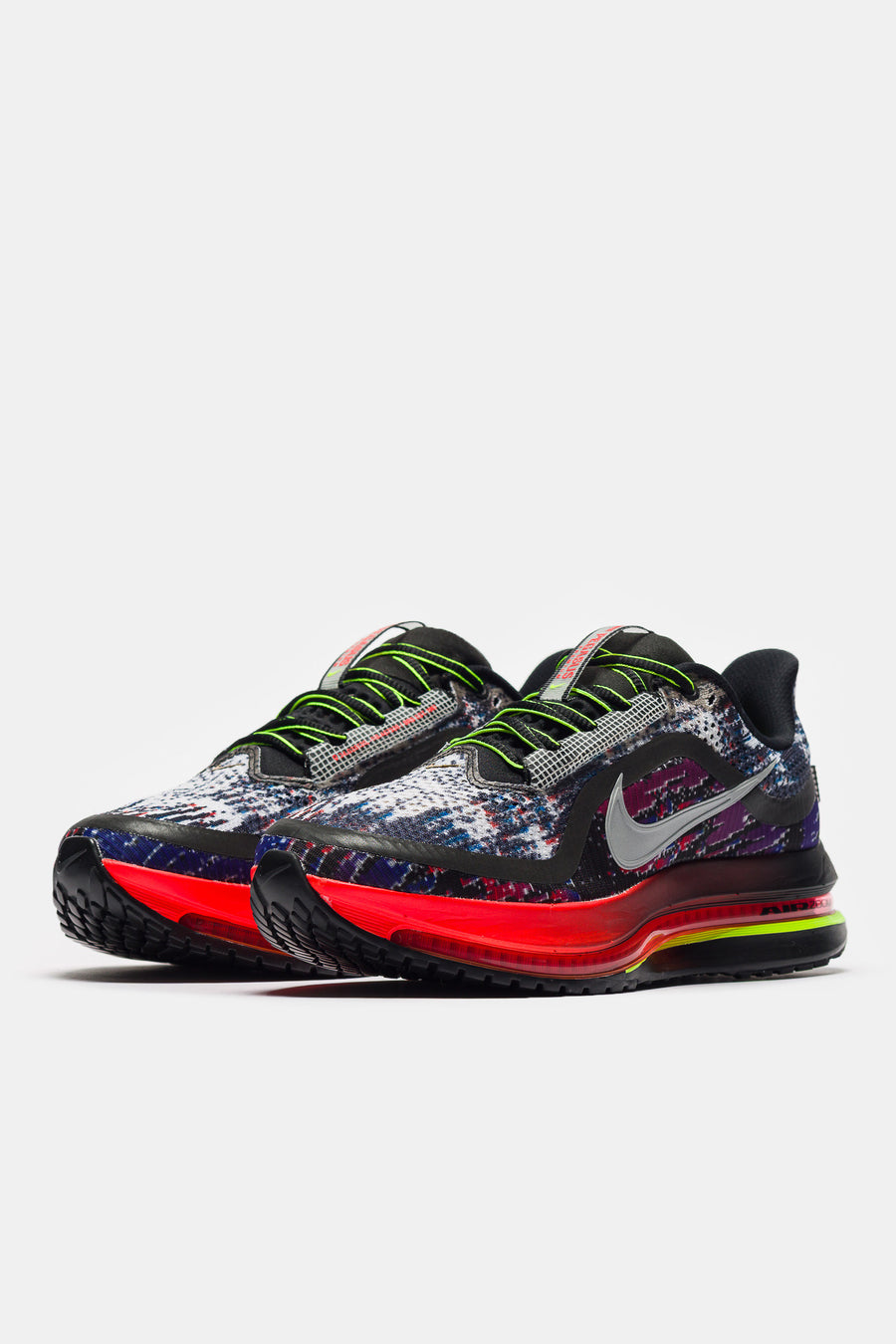 Nike Pegasus Premium Sneaker in Multicolor/Metallic Silver/Volt - Notre