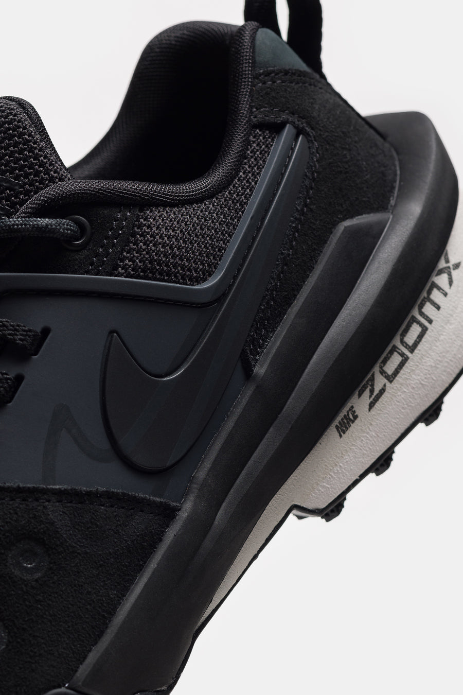 Nike Sacai Zegamadome Sneaker in Black/Anthracite - Notre