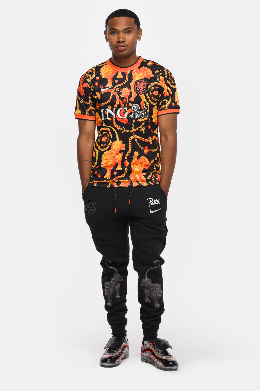 Nike Patta x Netherlands Academy Pro Soccer Top in Black/White - Notre
