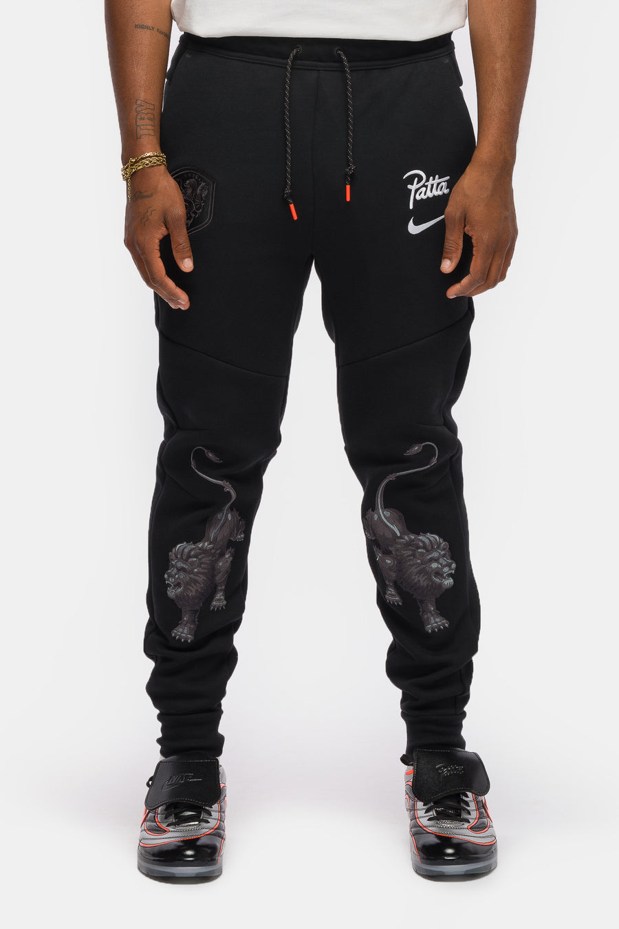 Nike Patta x Netherlands Tech Fleece Jogger Pant in Black/White - Notre