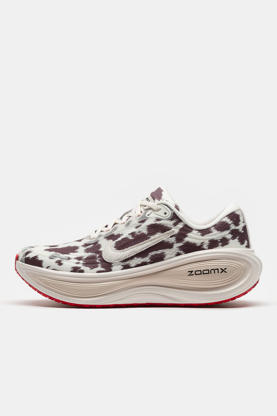 Nike Vomero Plus Sneaker in Sail/University Red/Lt Orewood Brown - Notre