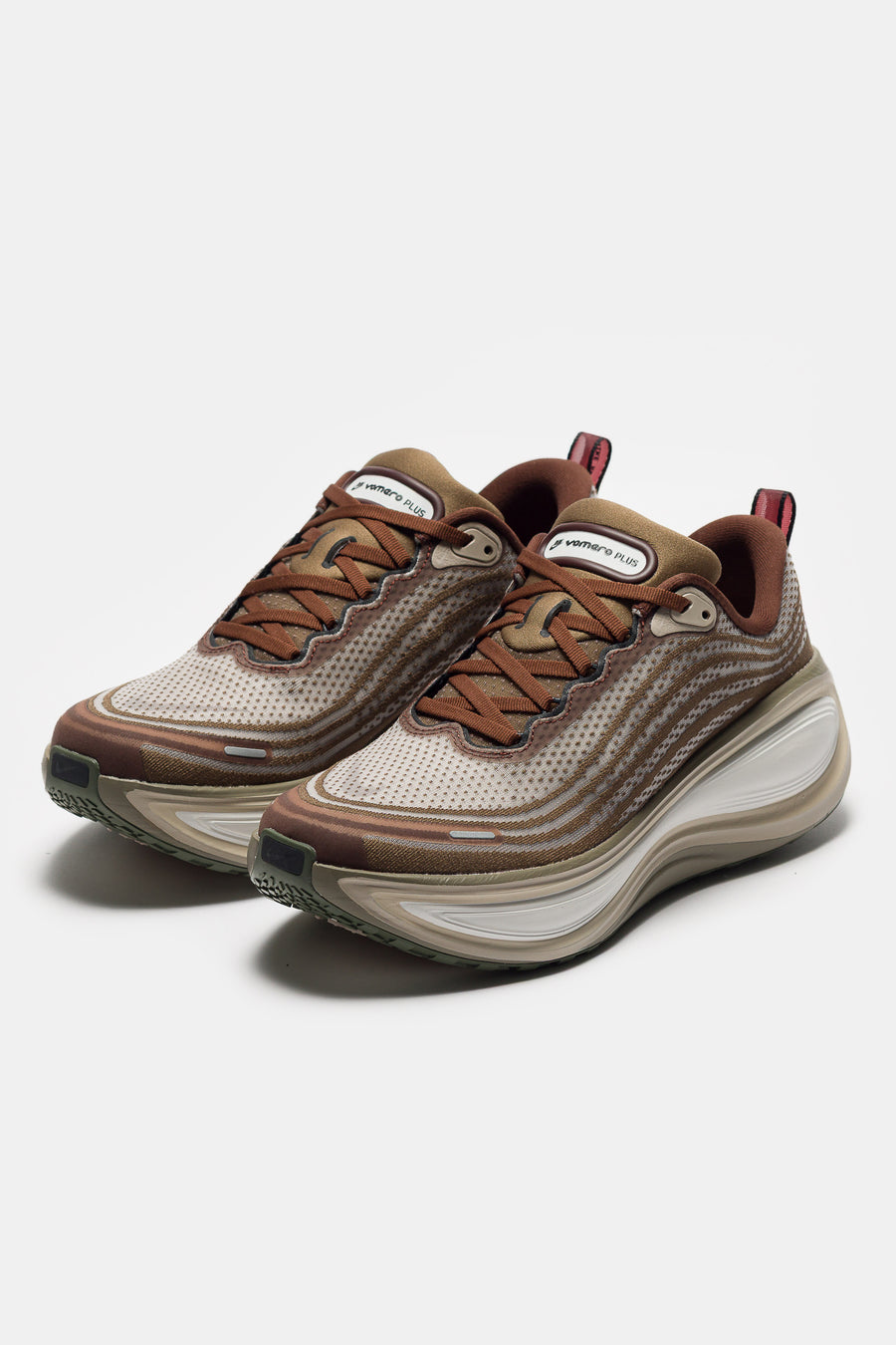 Nike Vomero Plus Sneaker in Off Noir/Pecan/Phantom/Natural - Notre