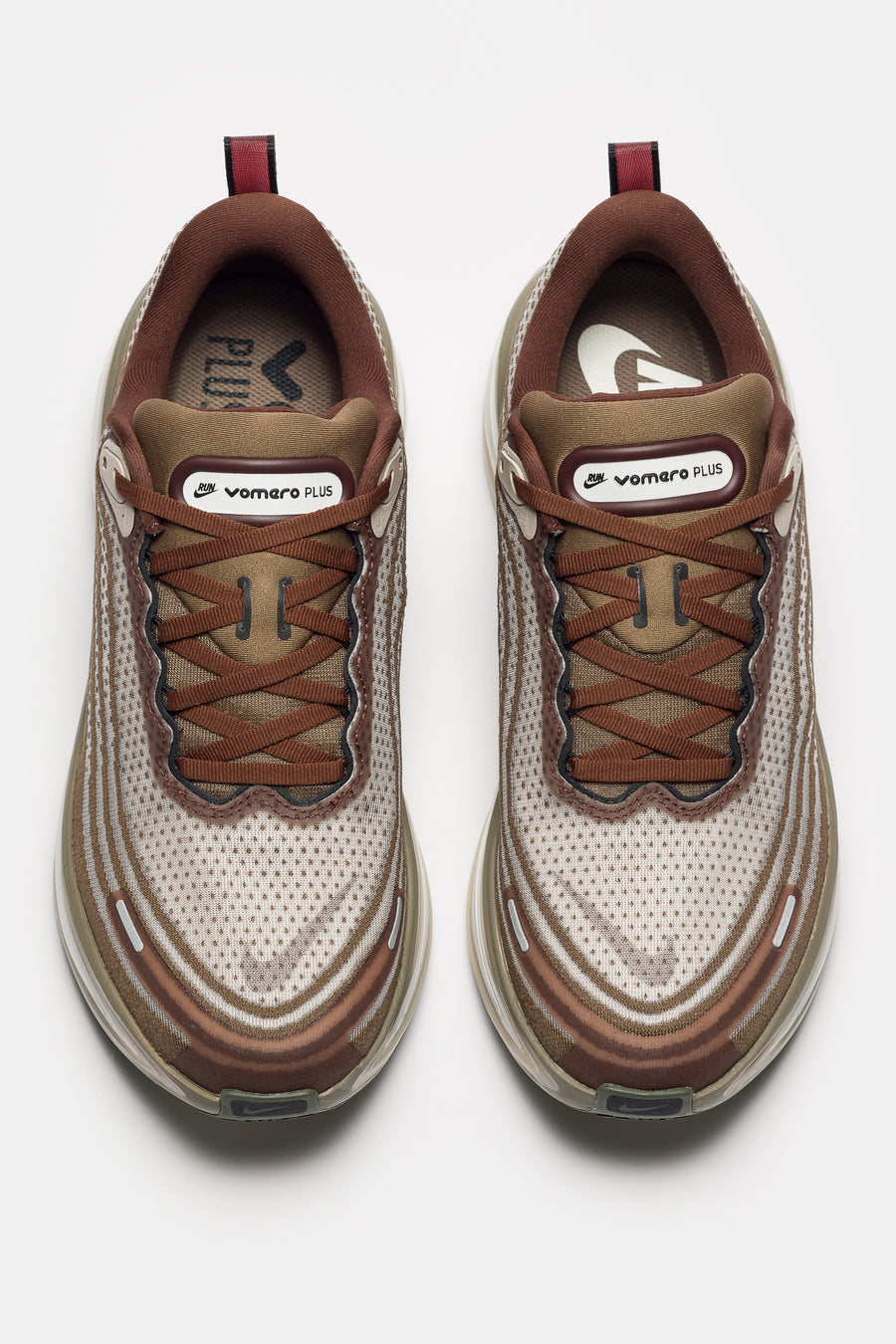 Nike Vomero Plus Sneaker in Off Noir/Pecan/Phantom/Natural - Notre