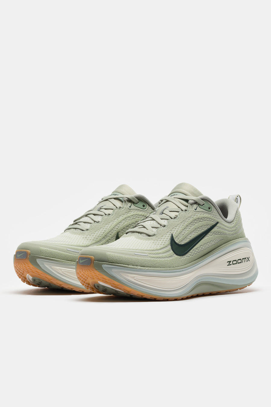 Nike Vomero Plus Sneaker in Jade Horizon/Black Spruce/Sail - Notre