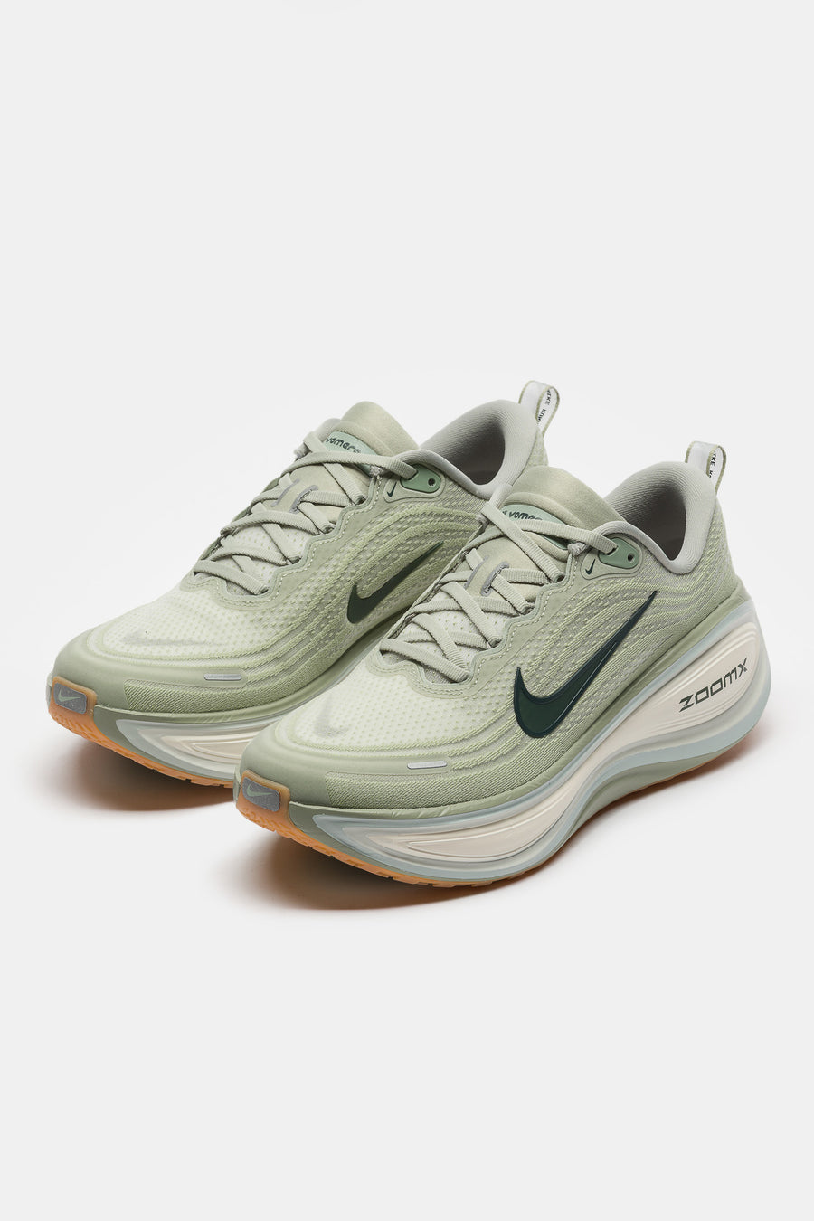 Nike Vomero Plus Sneaker in Jade Horizon/Black Spruce/Sail - Notre