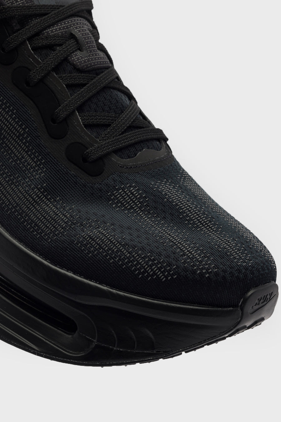 Nike Vomero Premium SP Sneaker in Black/Black/Iron Grey - Notre