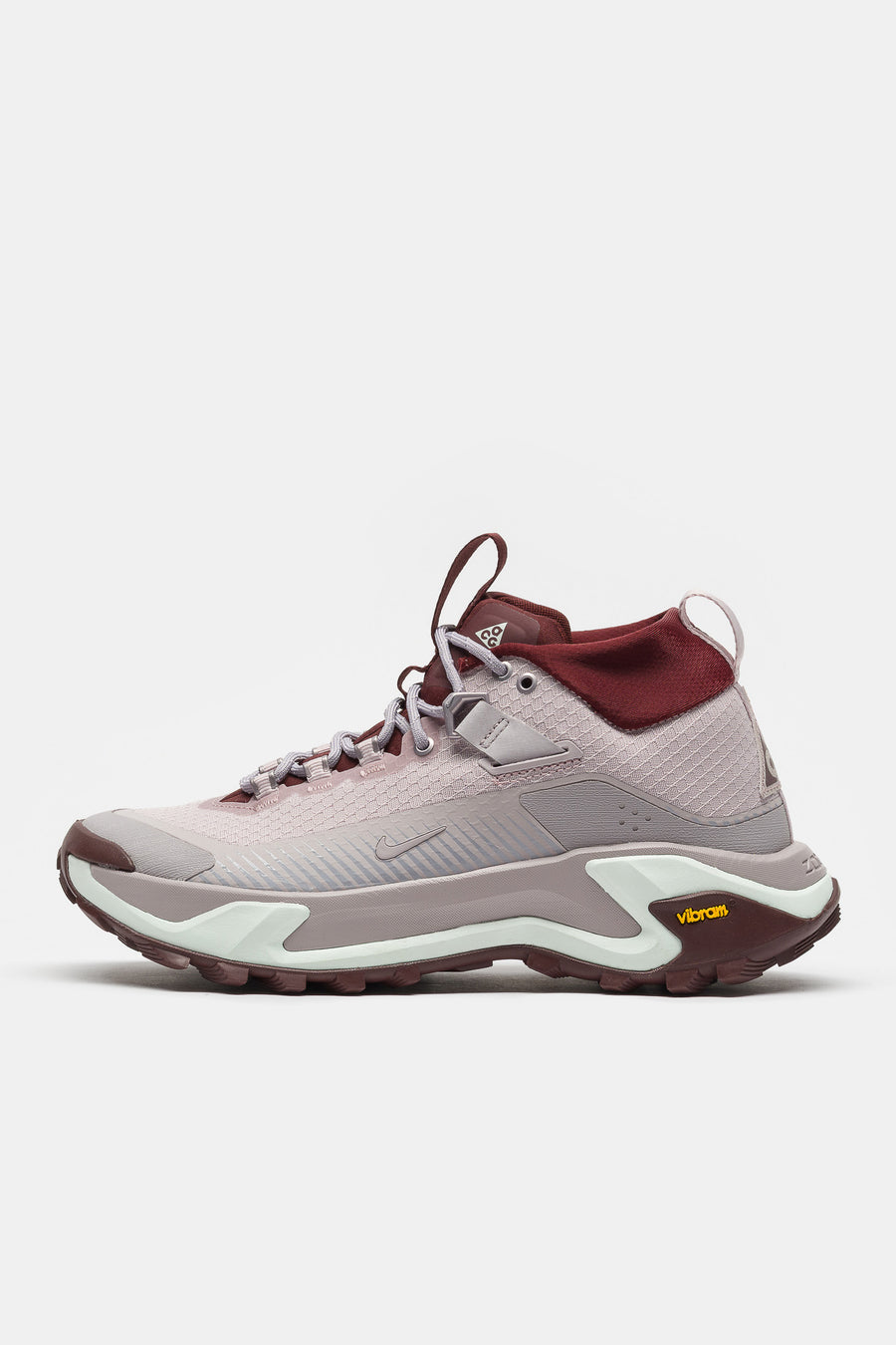 Nike ACG Zegama Hike Sneaker in Platinum Violet/Platinum Violet - Notre