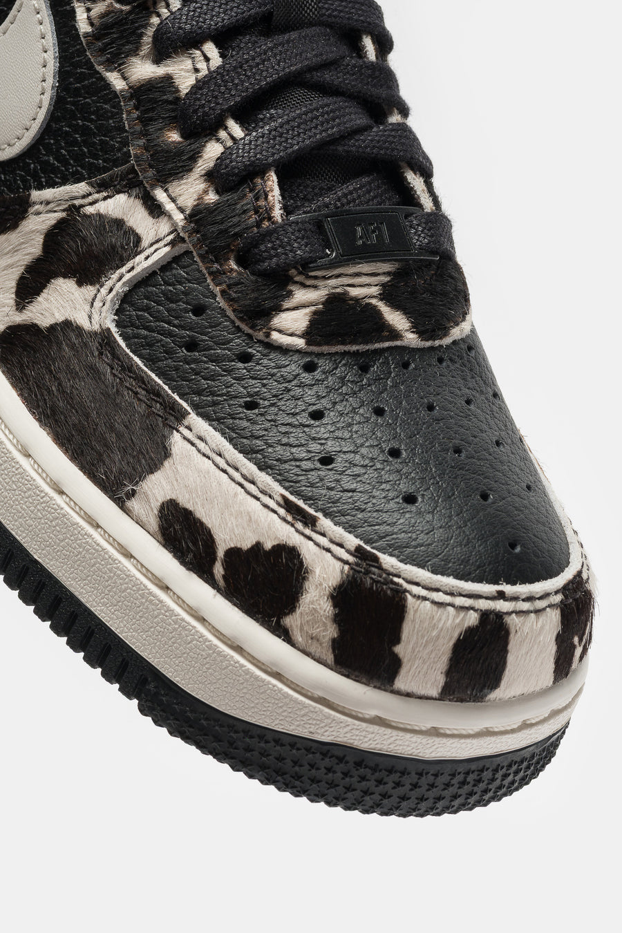 Nike Air Force 1 '07 Sneaker in Black/Phantom/Black - Notre