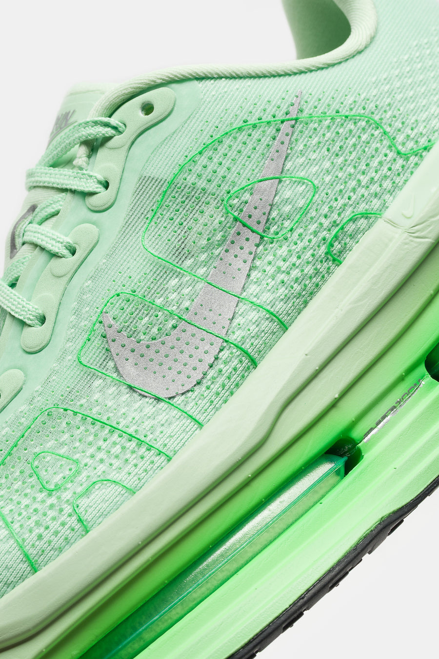 Nike Vomero Premium Sneaker in Cucumber Calm/Metallic Silver - Notre