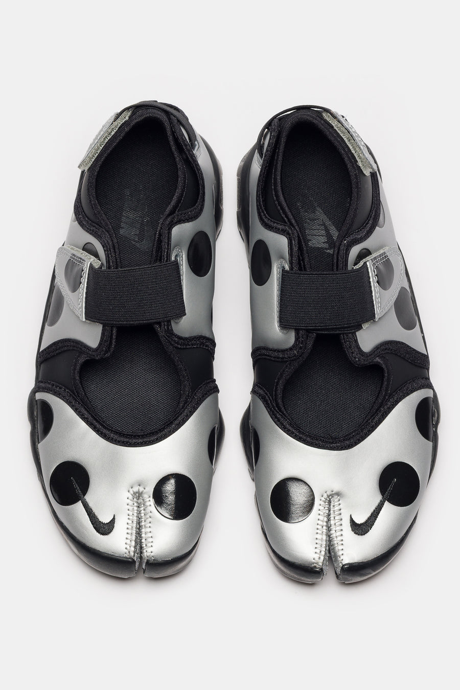 Nike Air Rift Sneaker in Black/Black/Metallic Silver - Notre