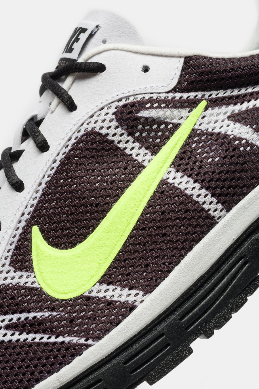 Nike Zoom Streak 3 Sneaker in Black/Volt/Summit White - Notre