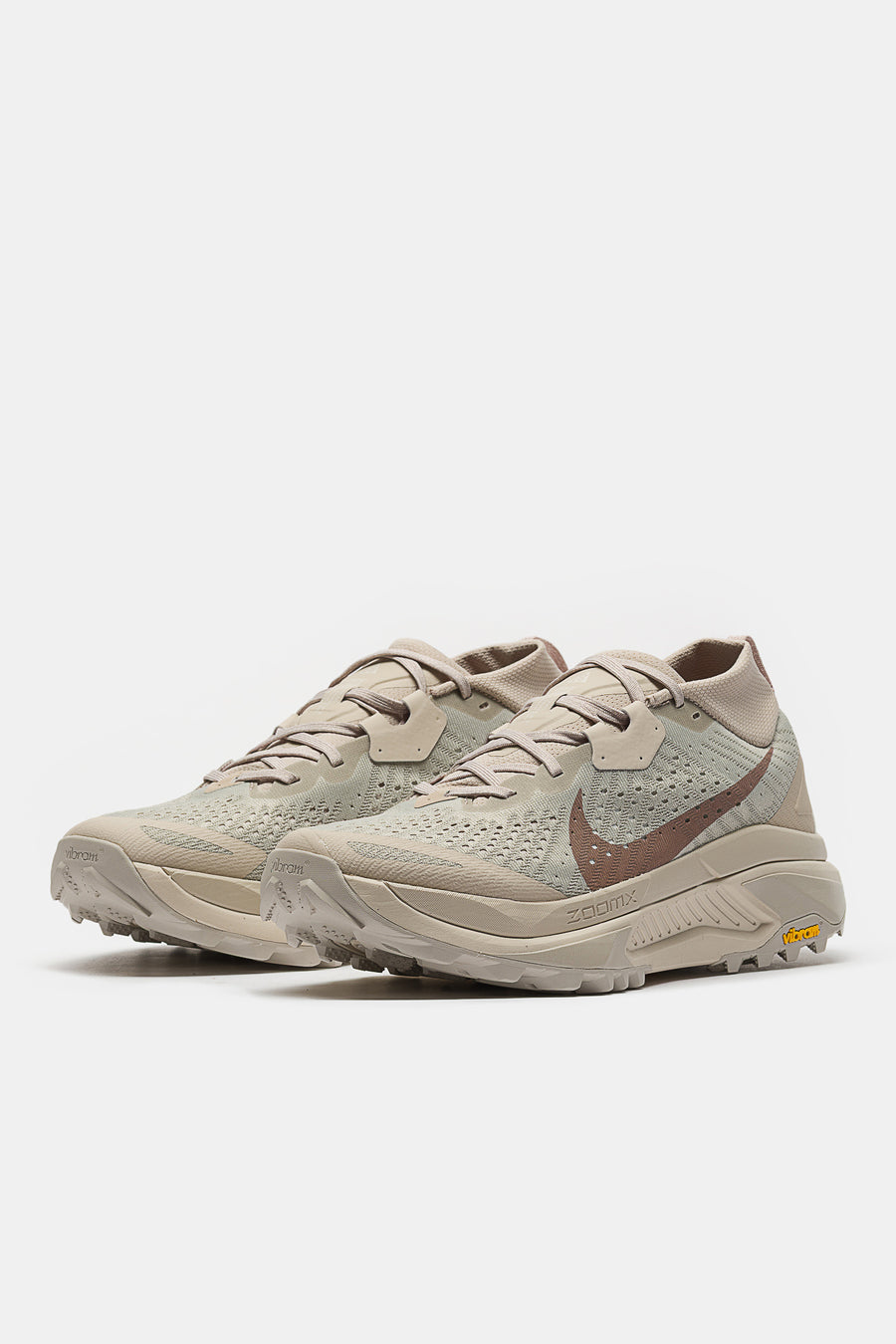 Nike ACG Zegama Sneaker in Cream Ii/Diffused Taupe/Lt Orewood Brn - Notre