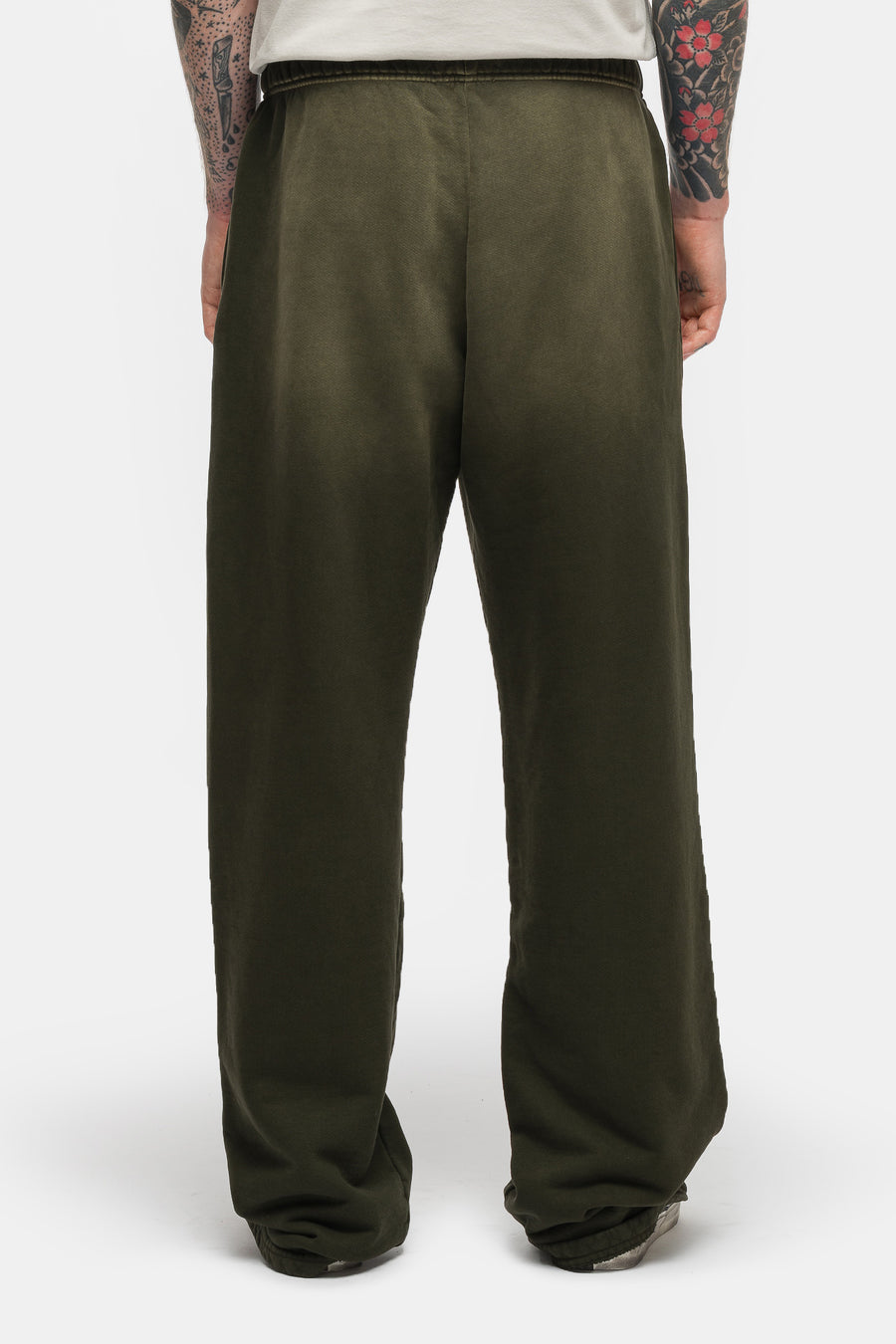 Notre Logo Sweatpant in Washed Olive - Notre