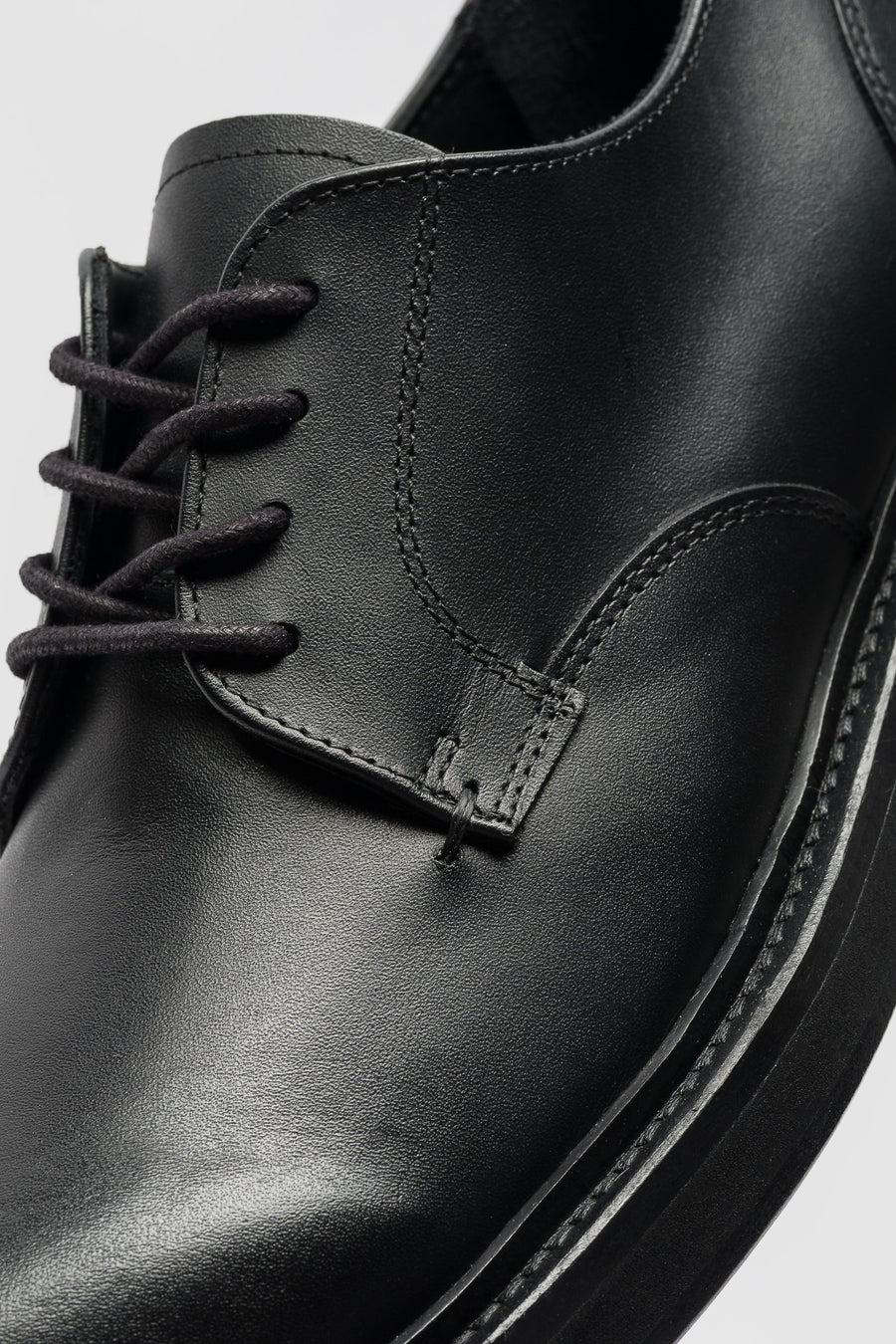 Paracia Mid-Heel Derby Shoe in Calfskin Black - Notre