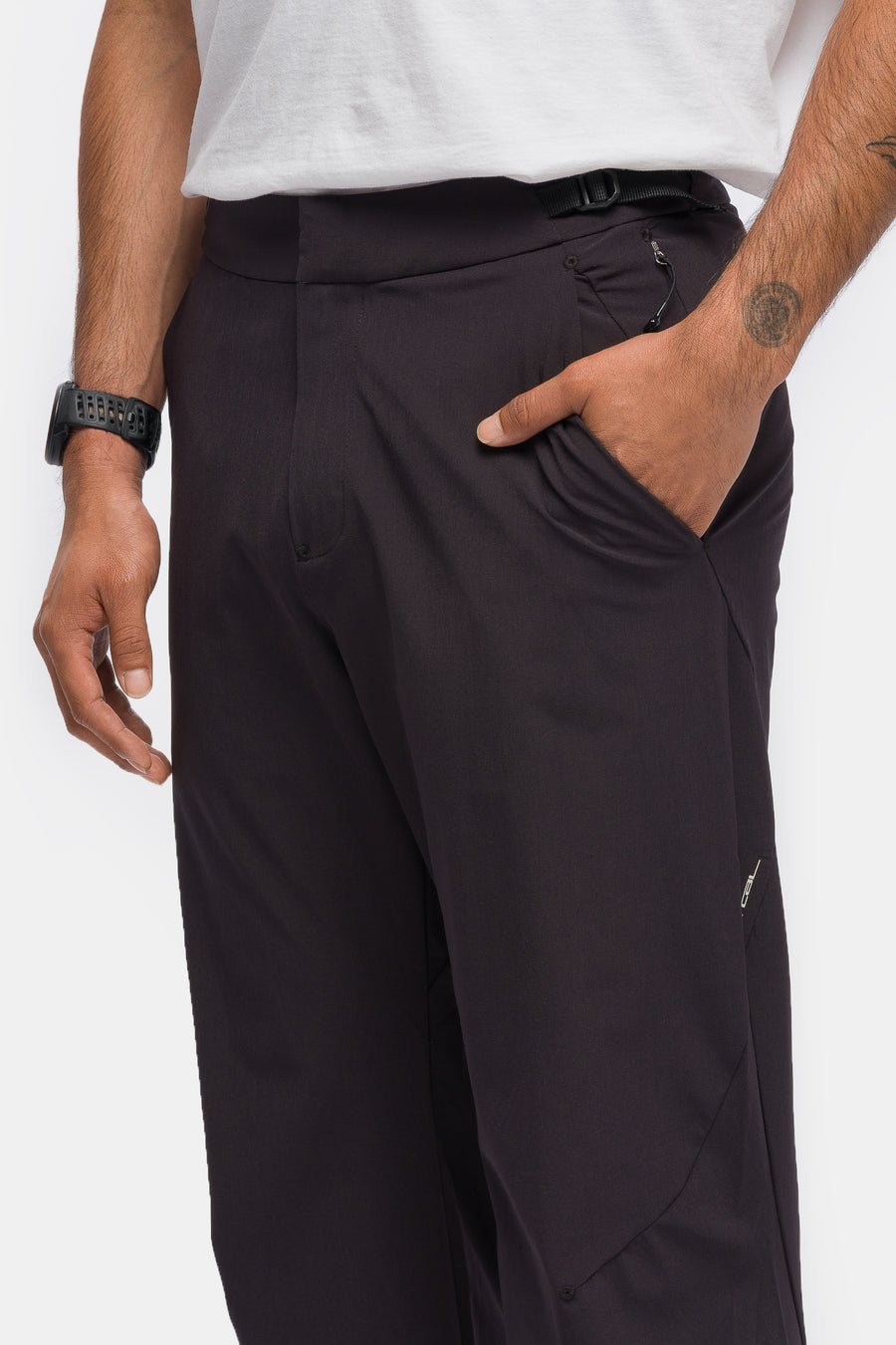 Portal Acre Light Pant in Black Beauty - Notre