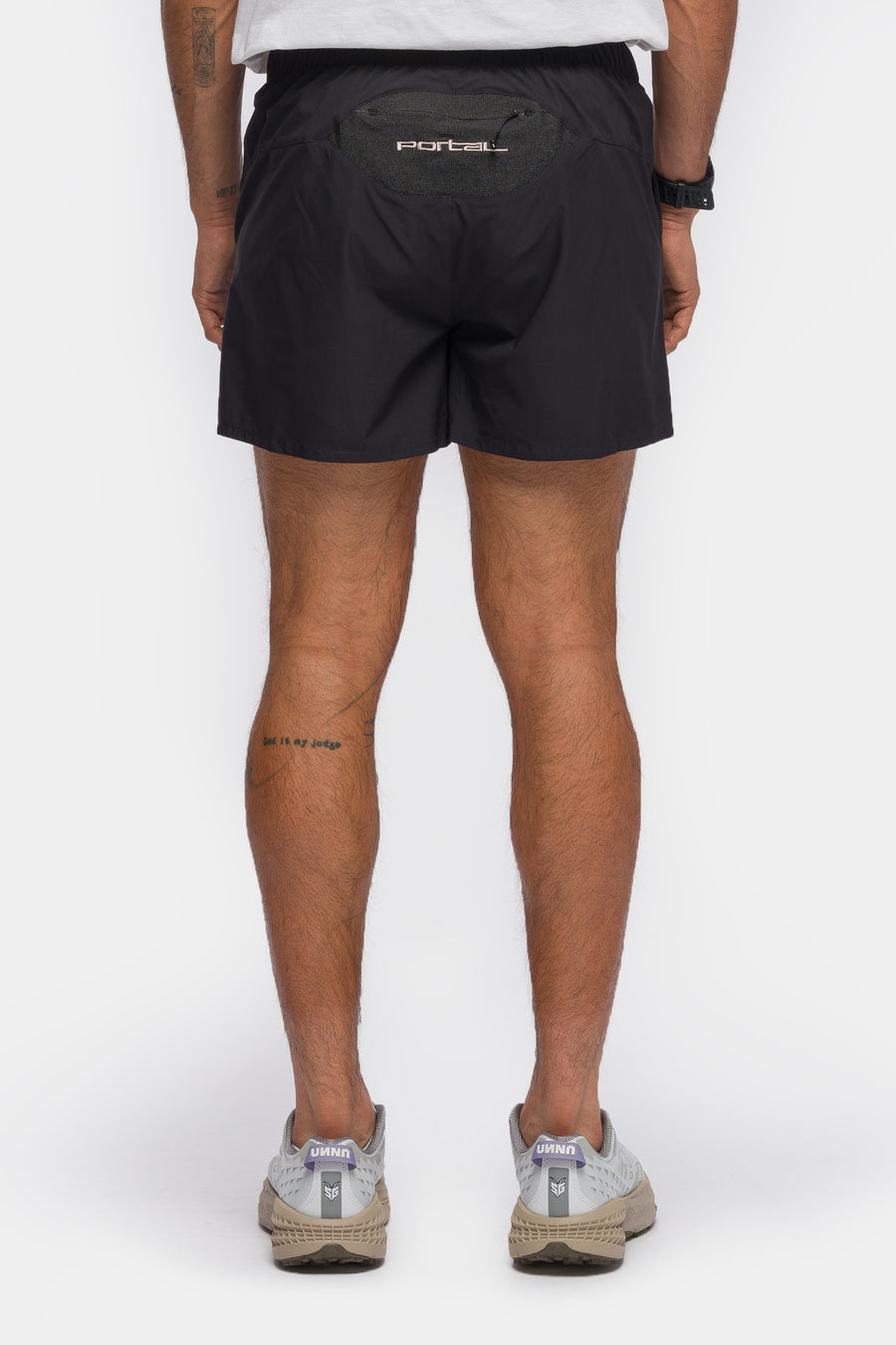 Portal Marka Liner Short in Black Beauty - Notre