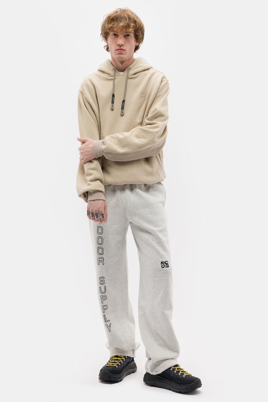 RC Outdoor Supply Stack Logo Embroidered Hoodie in Khaki - Notre