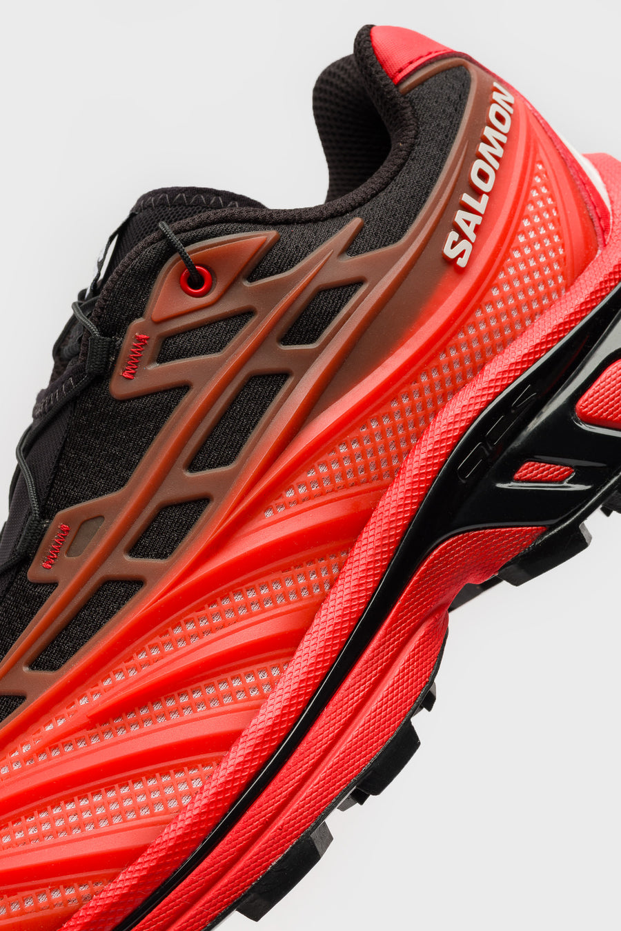 SALOMON ADVANCED XT-Evo Sneaker in Black/Fiery Red/White - Notre