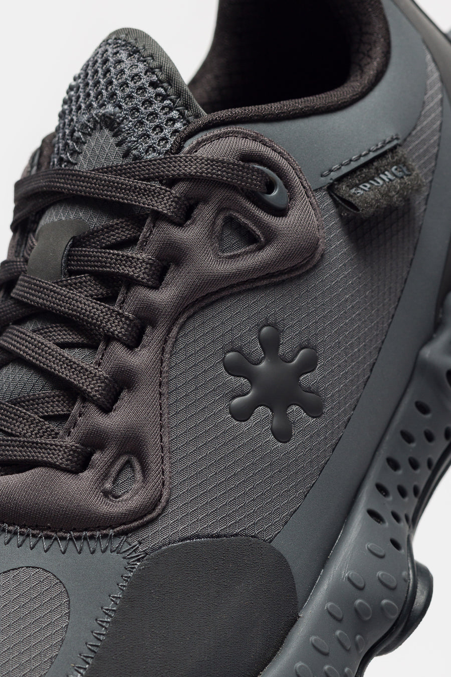 Spunge Osmosis Sneaker in Black/Grey/Black - Notre