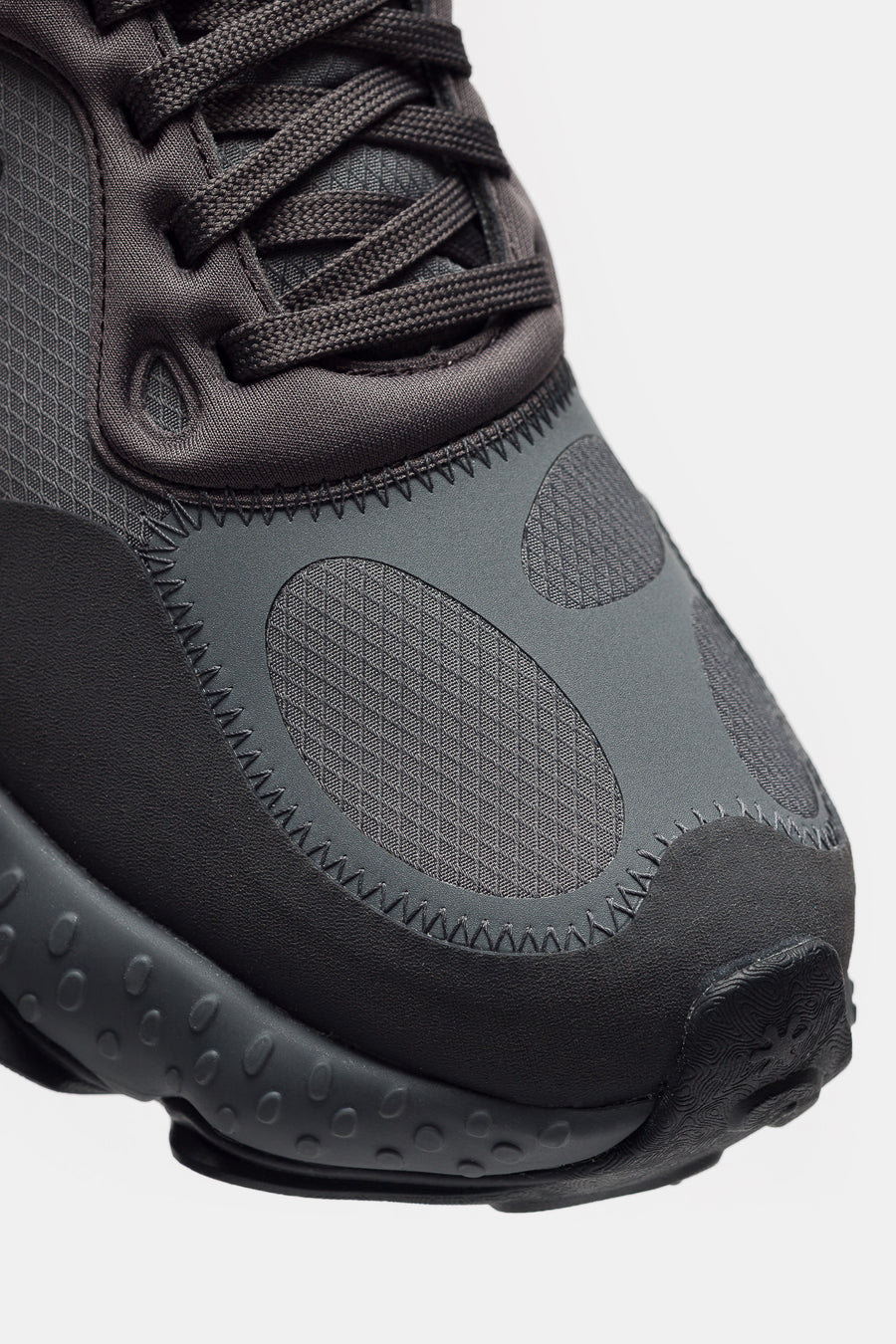 Spunge Osmosis Sneaker in Black/Grey/Black - Notre