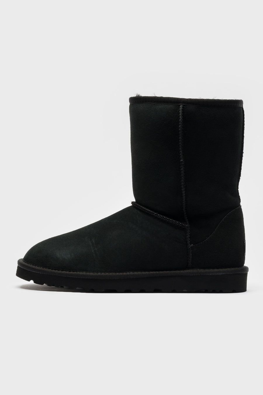 UGG Classic Short Boot in Black - Notre