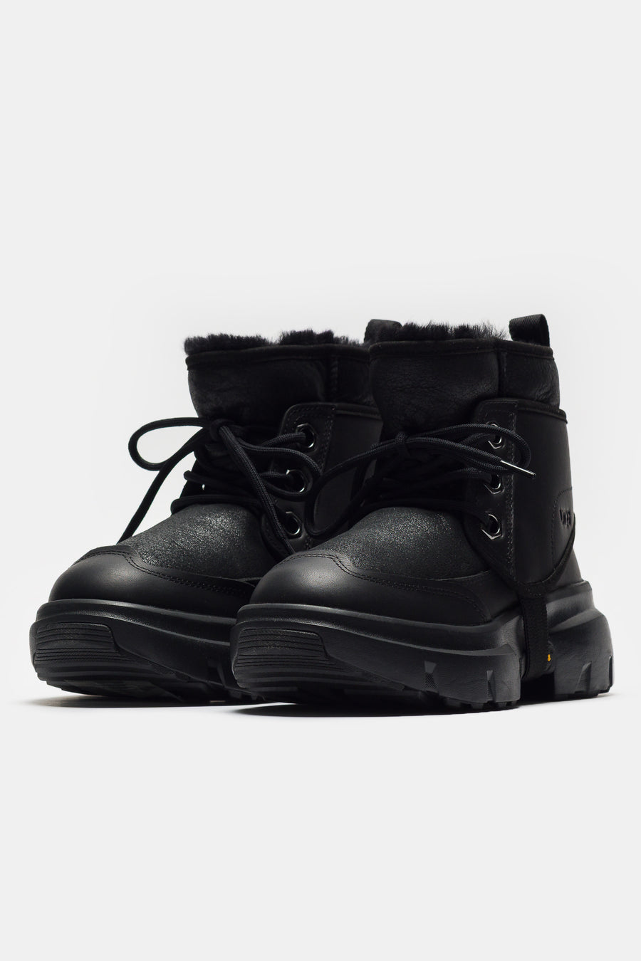 UGG JLD Boot in Black - Notre