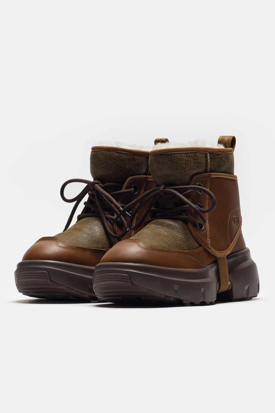 UGG JLD Boot in Chestnut - Notre
