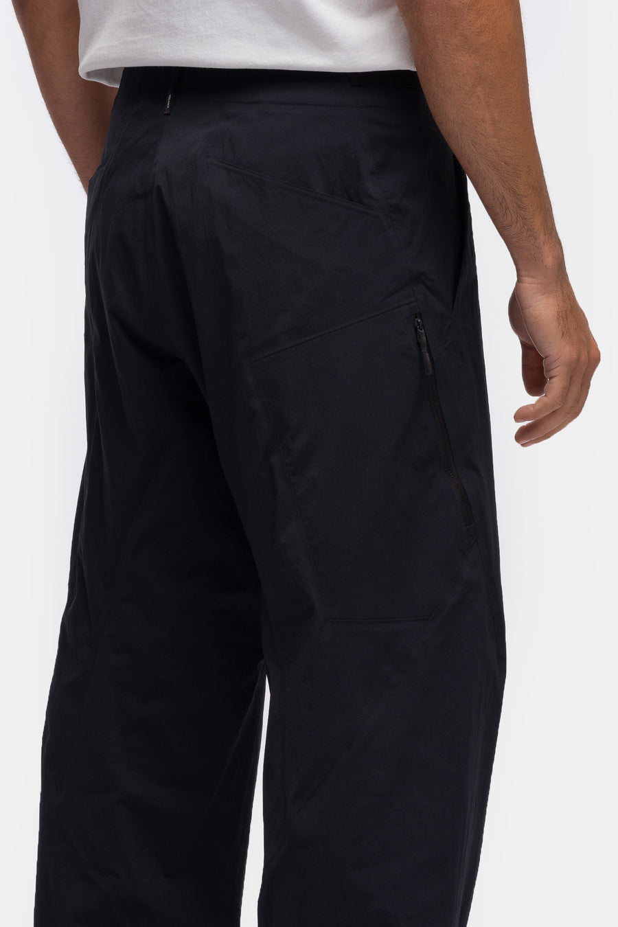 Arc’teryx Veilance Spere Cargo Pant in Black - Notre