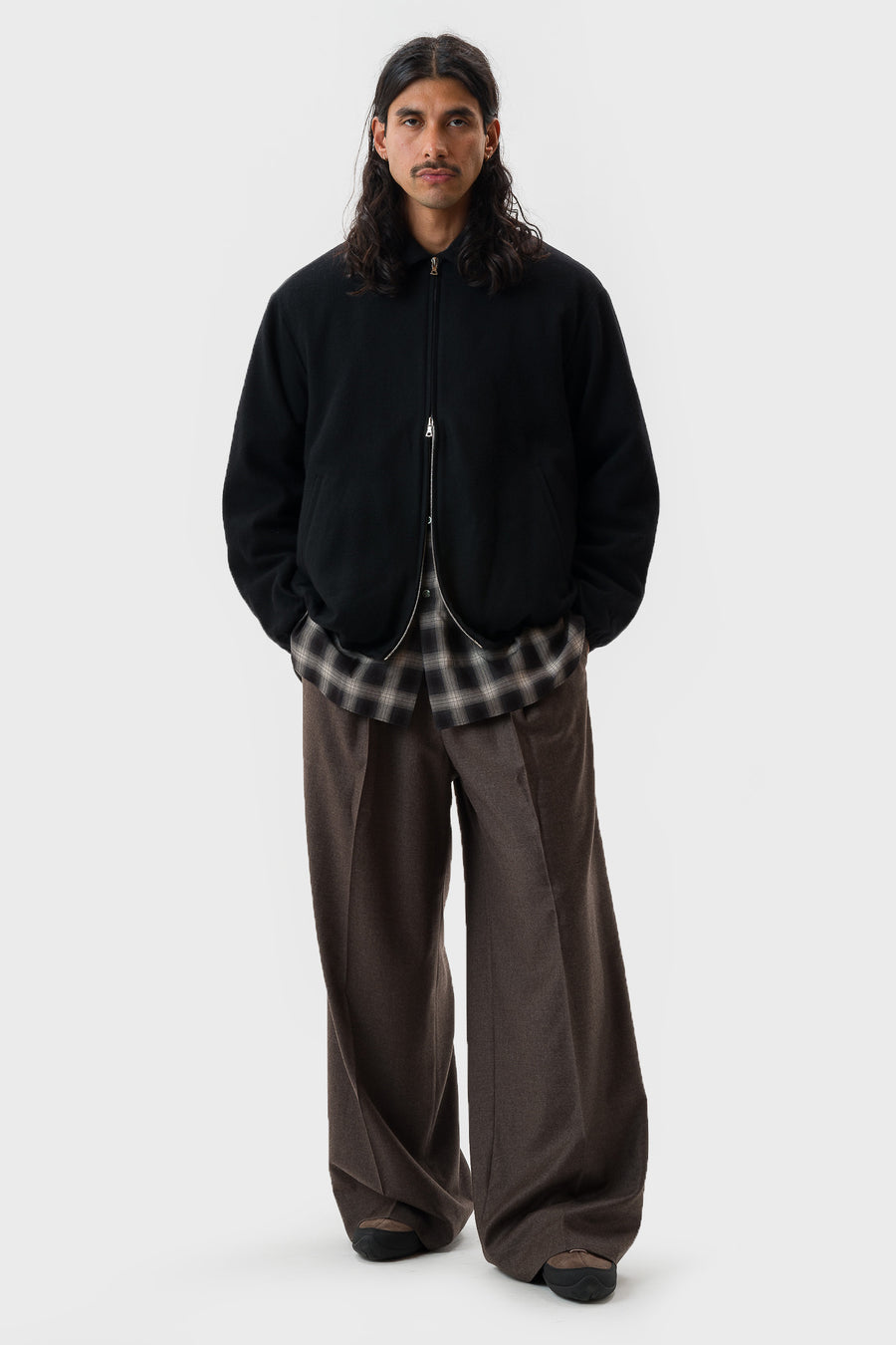 ssstein Wool Cashmere Fleece Light Zip Jacket in Black - Notre