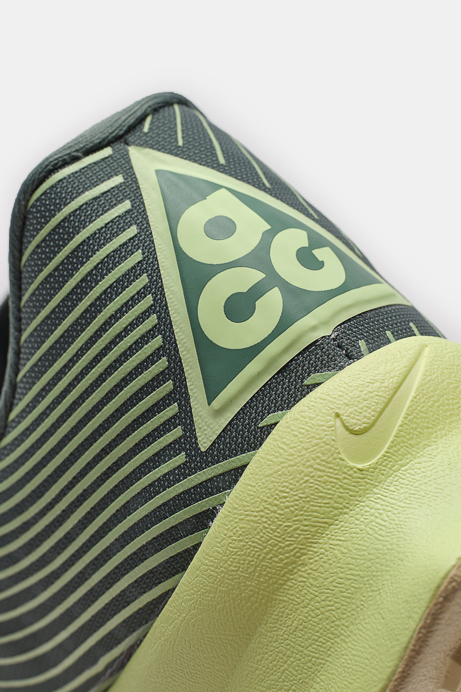 Nike ACG Ultrafly Trail Sneaker in Dutch Green/Barely Volt/Vegas Gold - Notre