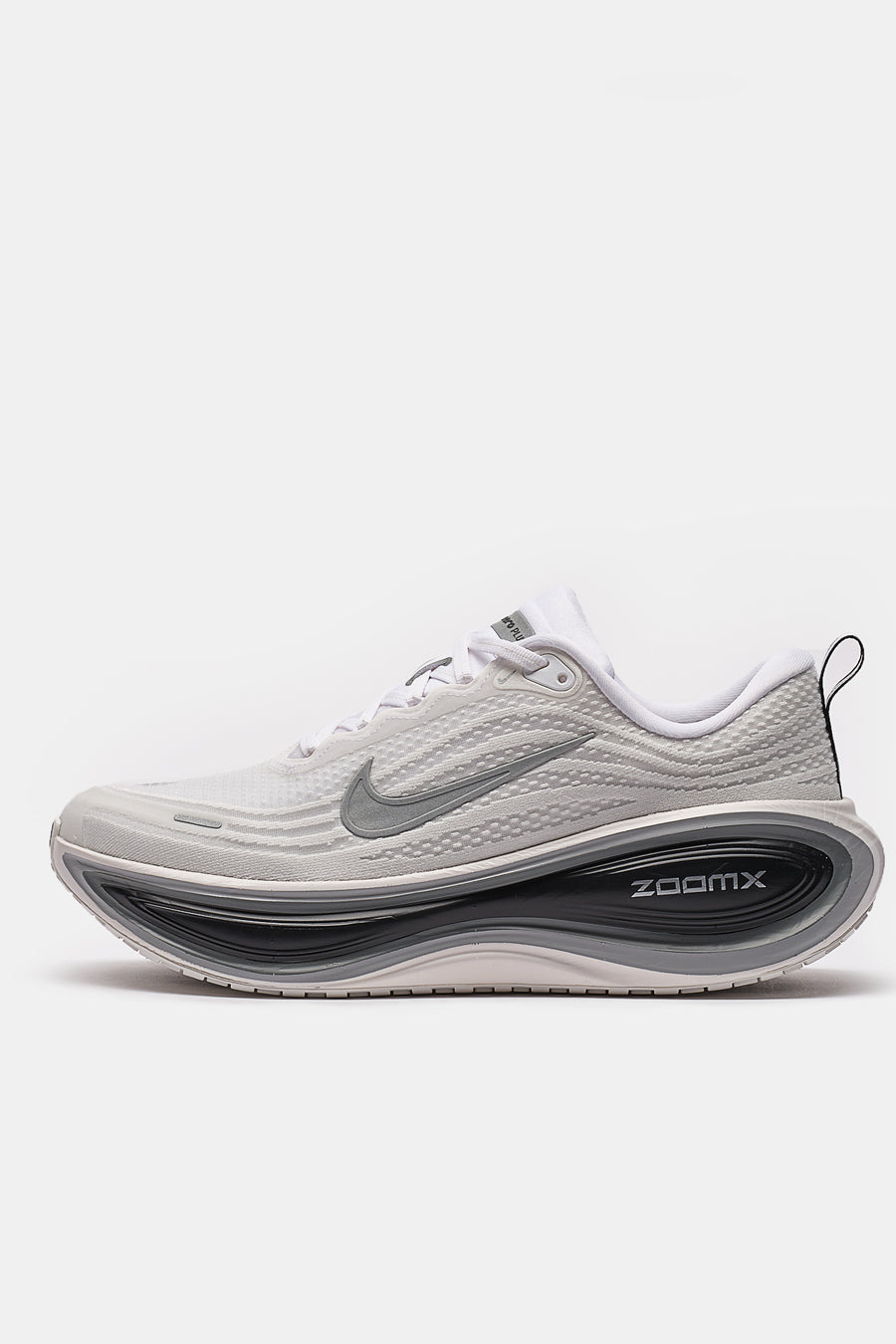 Nike Vomero Plus Sneaker in White/Metallic Silver/Black/Cool Grey - Notre