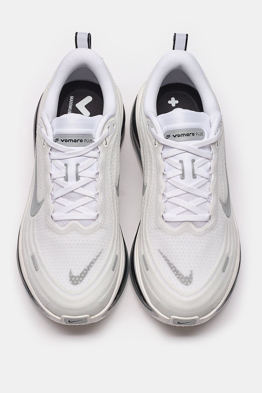 Nike Vomero Plus Sneaker in White/Metallic Silver/Black/Cool Grey - Notre