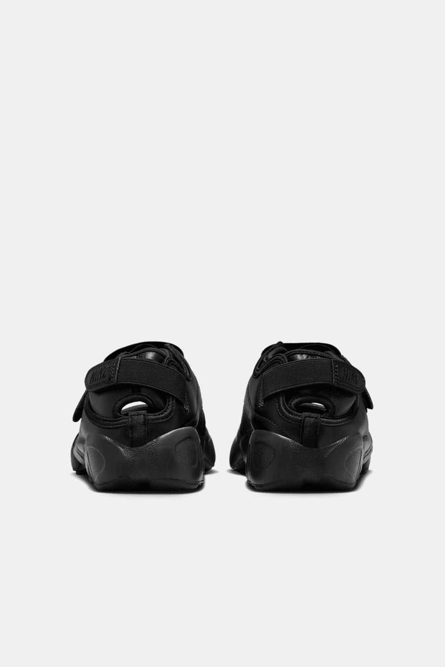 Nike Air Rift Sneaker in Black/Black - Notre